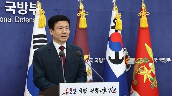전하규 국방부 대변인이 28일 서울 용산구 국방부에서 정례 브리핑을 하고 있다.[국방부]