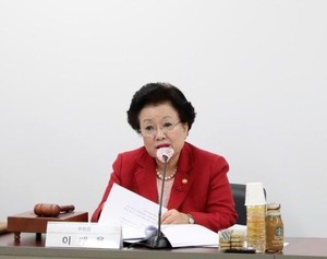김건희특검, ‘금거북이 증거인멸 지시’ 이배용에 징역 1년 구형